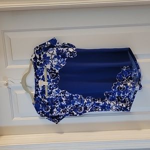 Chicos royal blue graphic print medium